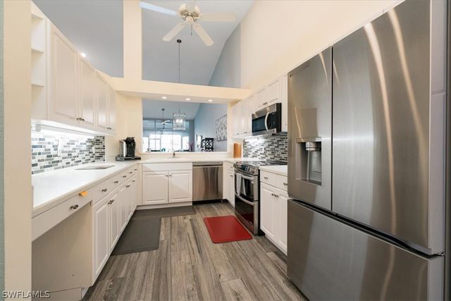 235 W Naomi DR 5901, Naples, FL 34104