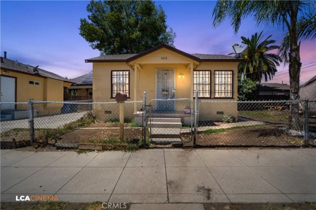 730 Oregon, Bakersfield, CA 93305