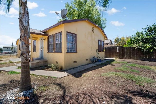 730 Oregon, Bakersfield, CA 93305