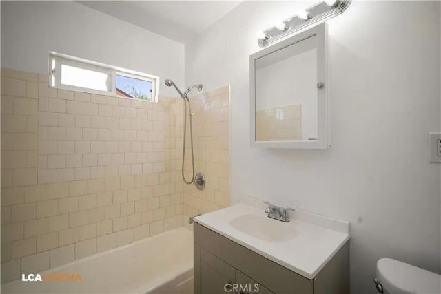 730 Oregon, Bakersfield, CA 93305