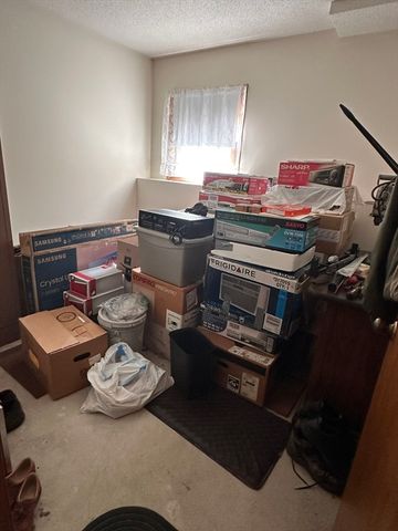 175 College Park Rd, Fall River, MA 02720