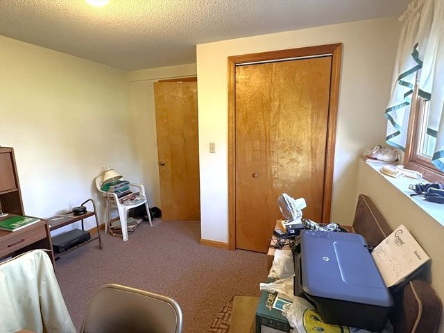 175 College Park Rd, Fall River, MA 02720