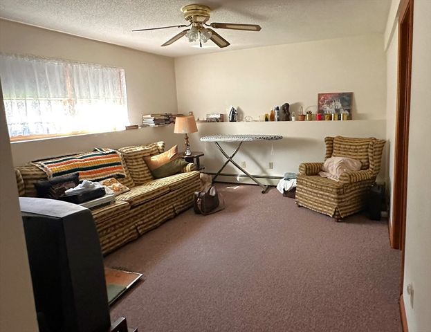 175 College Park Rd, Fall River, MA 02720