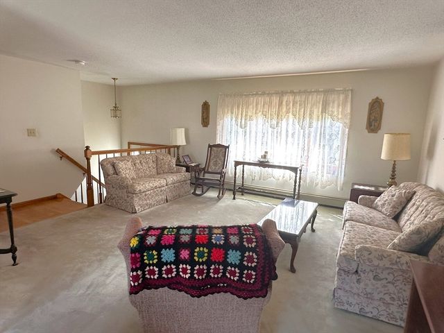 175 College Park Rd, Fall River, MA 02720