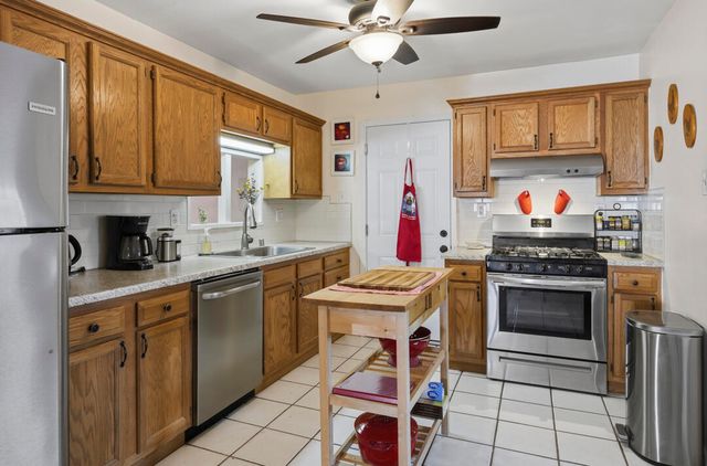 11017 Phoenix Avenue NE, Albuquerque, NM 87112