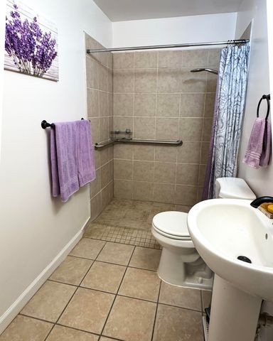 11017 Phoenix Avenue NE, Albuquerque, NM 87112