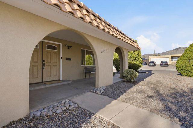 11017 Phoenix Avenue NE, Albuquerque, NM 87112