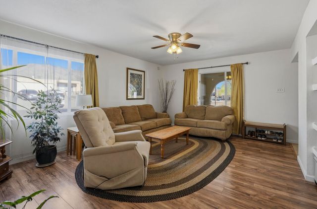 11017 Phoenix Avenue NE, Albuquerque, NM 87112