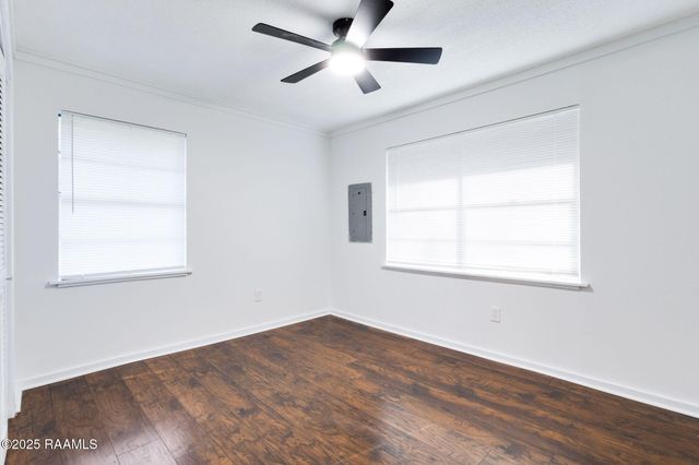 206 Nottingham Circle, Lafayette, LA 70507