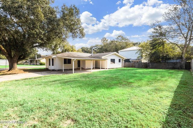 206 Nottingham Circle, Lafayette, LA 70507