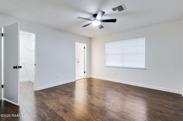 206 Nottingham Circle, Lafayette, LA 70507