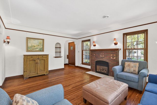 2700 Hayes Street NE, Minneapolis, MN 55418