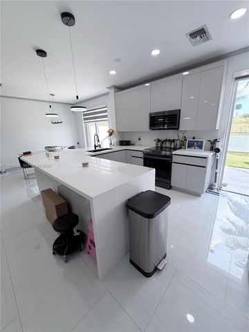 15102 NW 7th Ct, Pembroke Pines, FL 33028