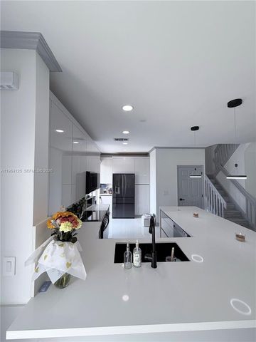 15102 NW 7th Ct, Pembroke Pines, FL 33028