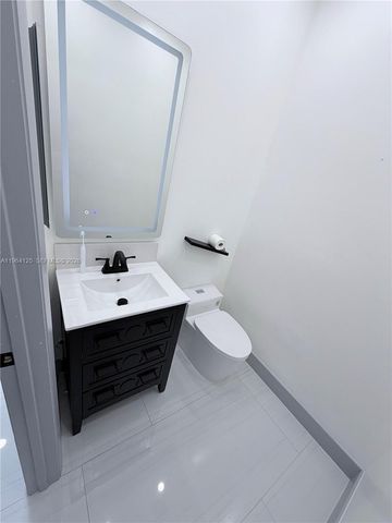 15102 NW 7th Ct, Pembroke Pines, FL 33028