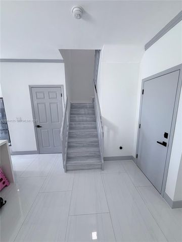 15102 NW 7th Ct, Pembroke Pines, FL 33028