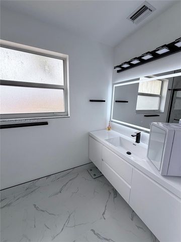 15102 NW 7th Ct, Pembroke Pines, FL 33028