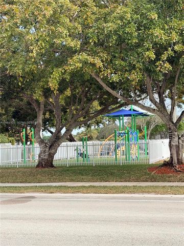 15102 NW 7th Ct, Pembroke Pines, FL 33028