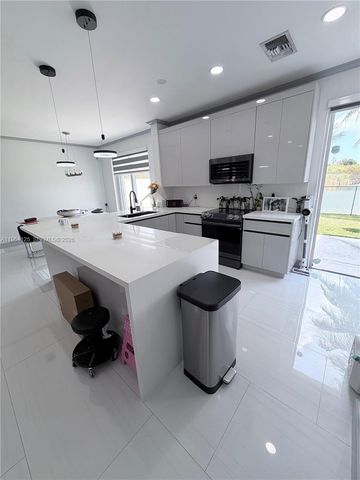 15102 NW 7th Ct, Pembroke Pines, FL 33028