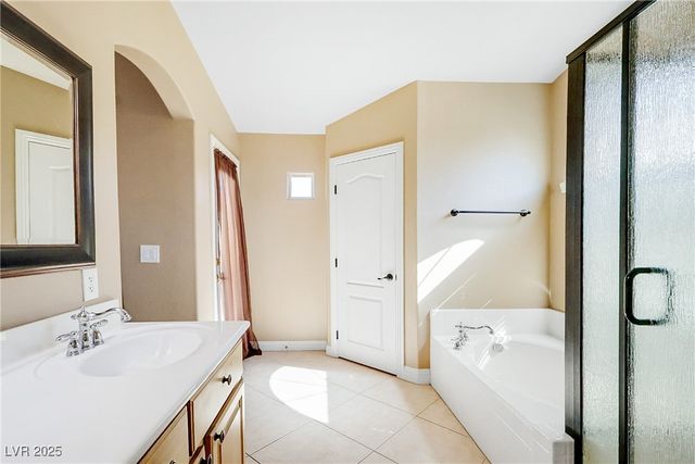 8421 Winterchase Place, Las Vegas, NV 89143