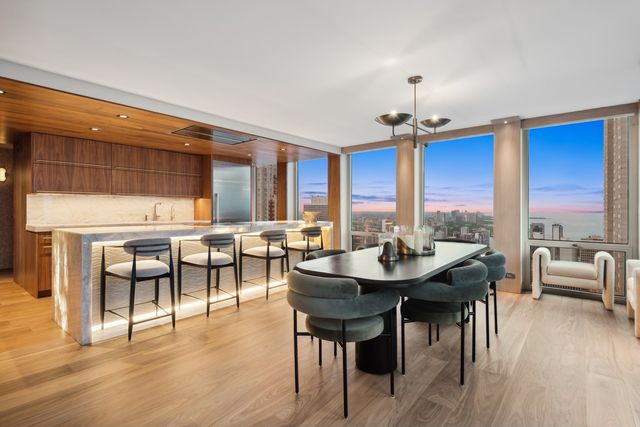 111 E Chestnut Street 56AB, Chicago, IL 60611