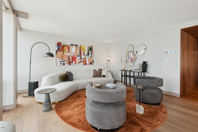 111 E Chestnut Street 56AB, Chicago, IL 60611