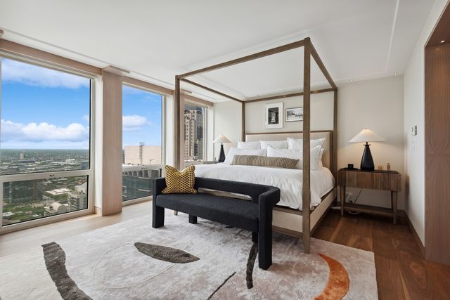 111 E Chestnut Street 56AB, Chicago, IL 60611