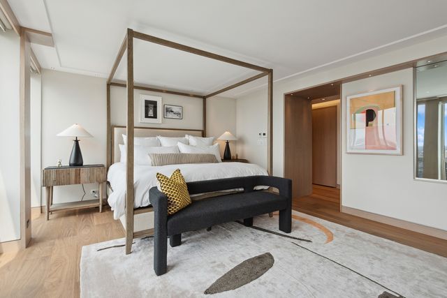 111 E Chestnut Street 56AB, Chicago, IL 60611