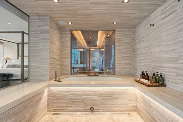 111 E Chestnut Street 56AB, Chicago, IL 60611
