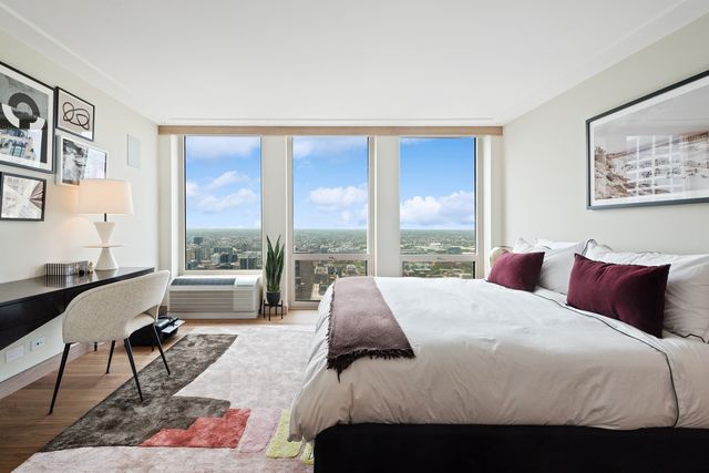 111 E Chestnut Street 56AB, Chicago, IL 60611