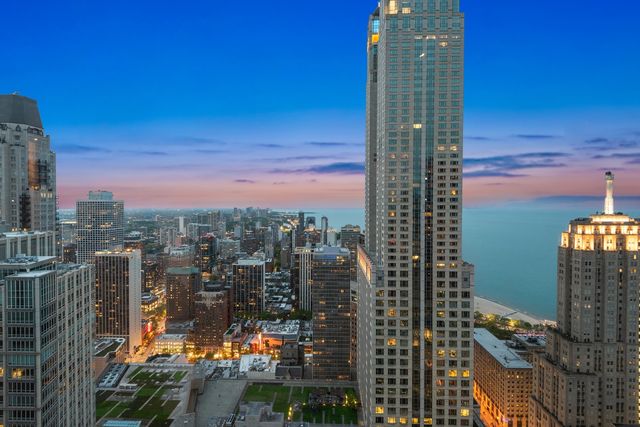 111 E Chestnut Street 56AB, Chicago, IL 60611