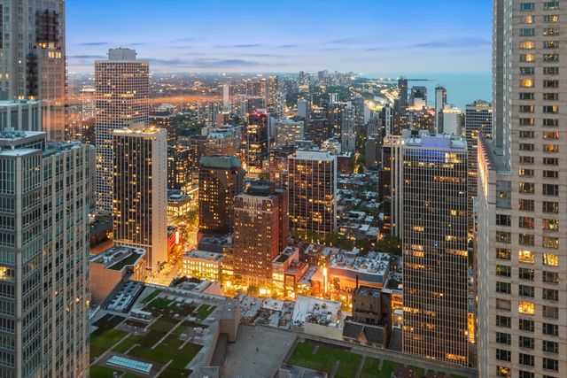 111 E Chestnut Street 56AB, Chicago, IL 60611