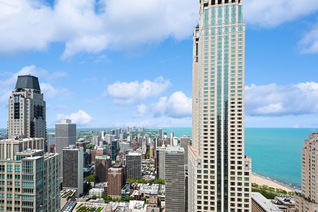 111 E Chestnut Street 56AB, Chicago, IL 60611