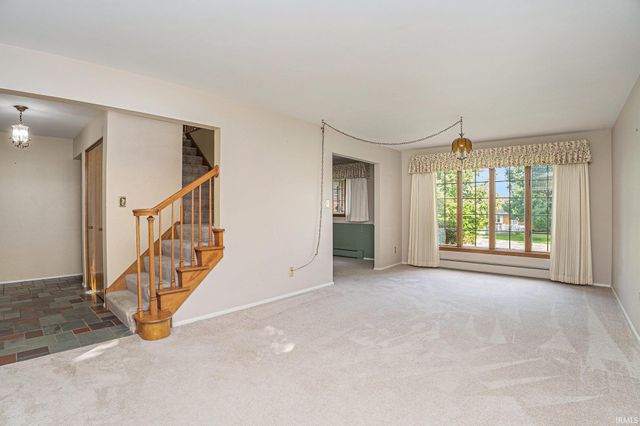 5434 Raleigh Drive, South Bend, IN 46614