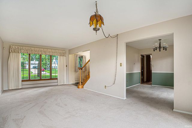 5434 Raleigh Drive, South Bend, IN 46614