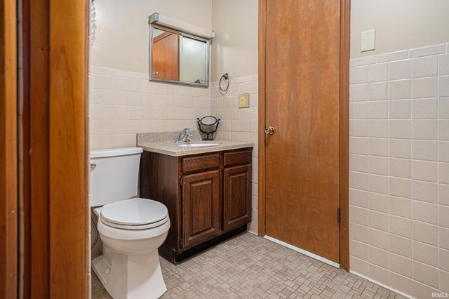 5434 Raleigh Drive, South Bend, IN 46614