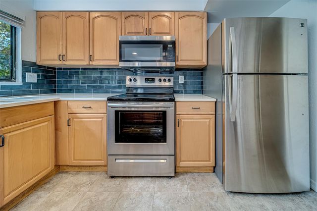 9209 SEMINOLE BOULEVARD 56, Seminole, FL 33772