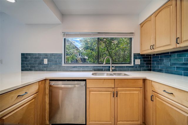 9209 SEMINOLE BOULEVARD 56, Seminole, FL 33772