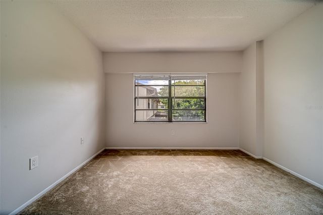 9209 SEMINOLE BOULEVARD 56, Seminole, FL 33772