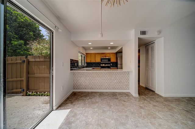 9209 SEMINOLE BOULEVARD 56, Seminole, FL 33772