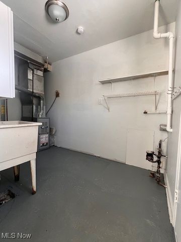 610 Elm Street, Struthers, OH 44471