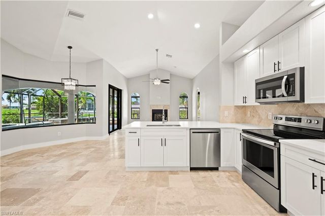 506 32nd PL, Cape Coral, FL 33993