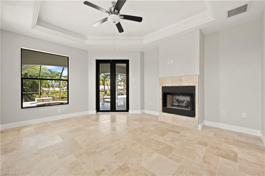 Image 21 of property listing at 506 32nd PL, Cape Coral, FL 33993