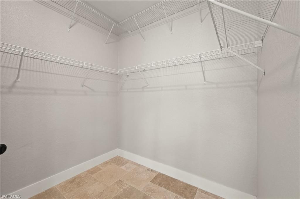 Image 25 of property listing at 506 32nd PL, Cape Coral, FL 33993