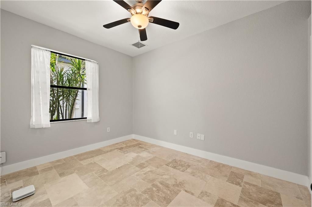 Image 26 of property listing at 506 32nd PL, Cape Coral, FL 33993