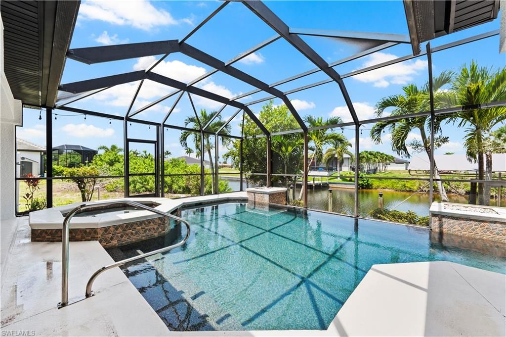 Image 35 of property listing at 506 32nd PL, Cape Coral, FL 33993
