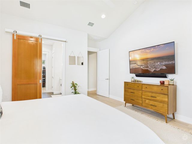 3002 Sunridge DR, Austin, TX 78741