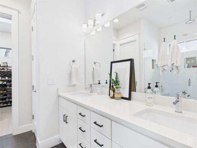 3002 Sunridge DR, Austin, TX 78741