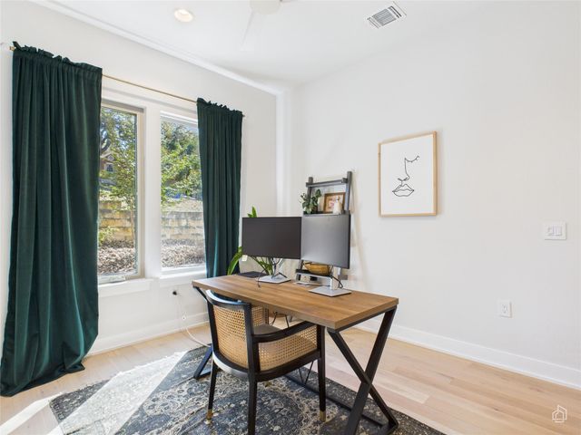 3002 Sunridge DR, Austin, TX 78741