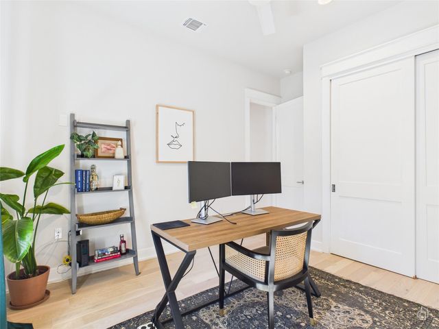 3002 Sunridge DR, Austin, TX 78741